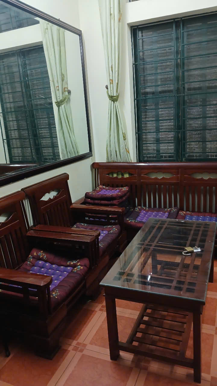 Cho thuê nhà nguyên căn ngõ 161 Hoàng Văn Thái, 20m2x3 tầng, 5 Triệu vào ngay - Ảnh 1